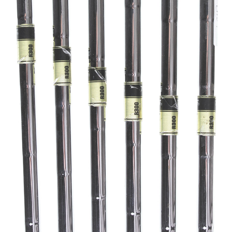 Wilson Staff FG-62 Steel Men's Right Irons 5-PW  Regular - True Temper Dynamic Gold R300