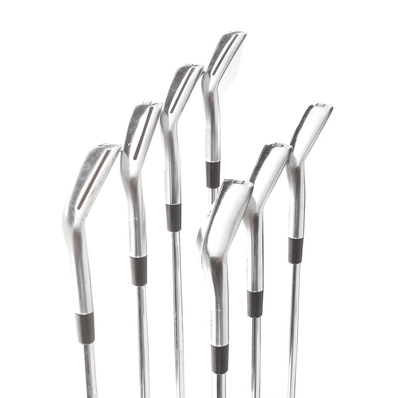 TaylorMade P790 2019 Steel Mens Right Hand Irons 4-PW Stiff - Dynamic Gold VSS 105