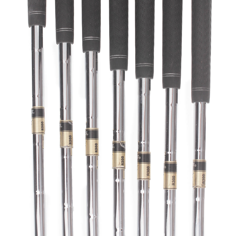 Mizuno MP-30 Steel Mens Right Hand Irons 4-PW Regular - Dynamic Gold R300