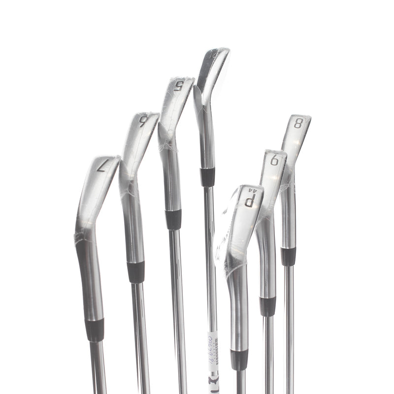 Titleist T150 Steel Mens Right Hand Irons 4-PW Extra Stiff - Dynamic Gold X100