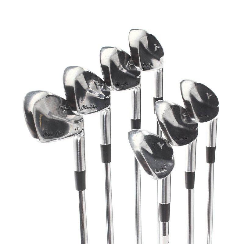 Mizuno Pro-225 Steel Mens Right Hand Irons 4-PW Stiff - DG 105